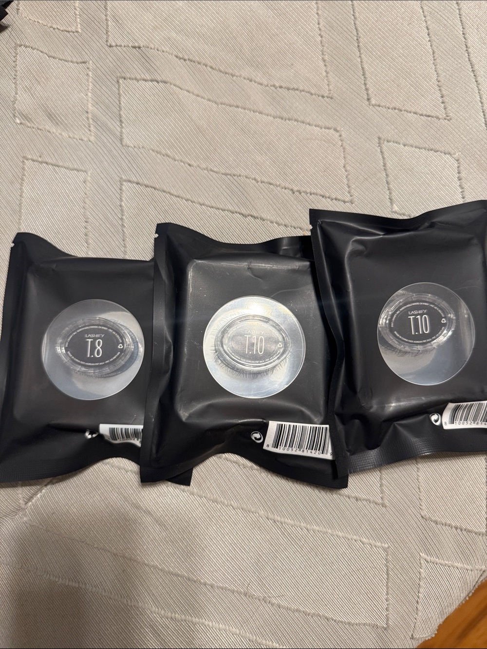 LASHIFY Lashes T.8 & T.10 Replacement Trays - Black Packaging